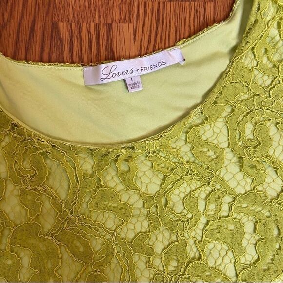 Lovers + Friends Light Lime Green Lace Top Large - Picture 3 of 4